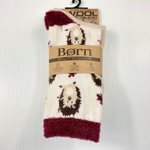 NWT Born Outdoor Wool Blend Beaver Themed Women’s Winter Boot Socks 2 pack 🦫 🦫
